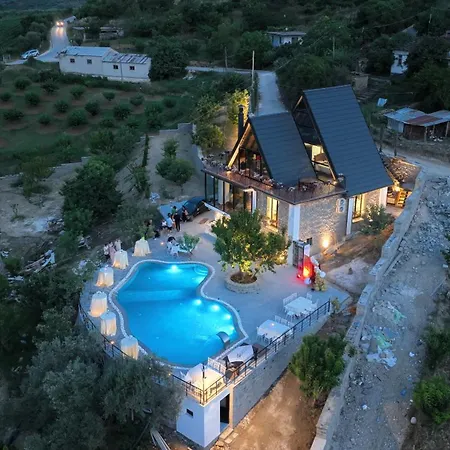 Sunrise House - Swimming Pool *